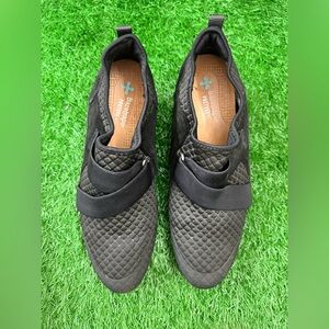 Baretraps Posture Women’s Shoes‎ Size 8